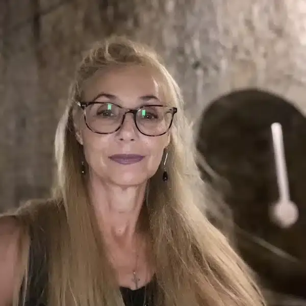 Elizabeth Kovan